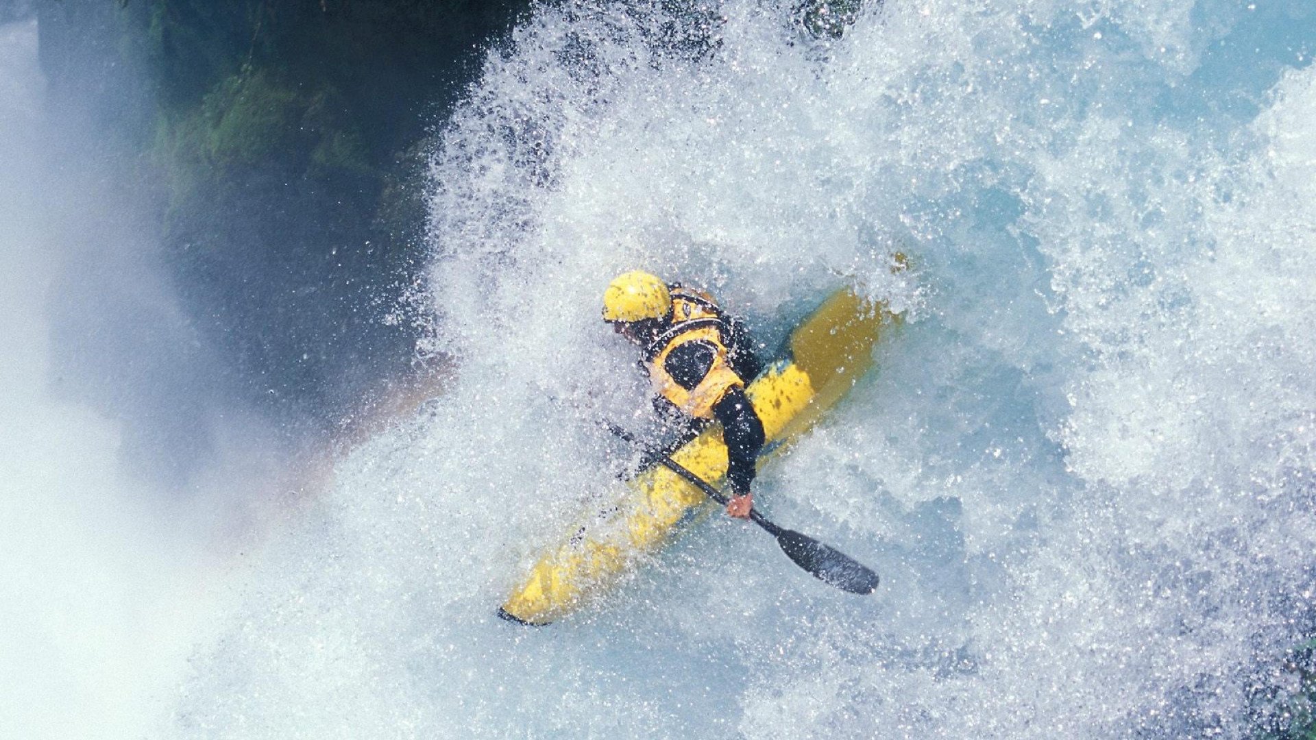 《Apex Legends》收视率持续上涨,是最受欢迎的战术射击游戏之一,apex最火的时候